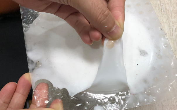 怎么清除還沒(méi)有固化的模具硅膠 ？