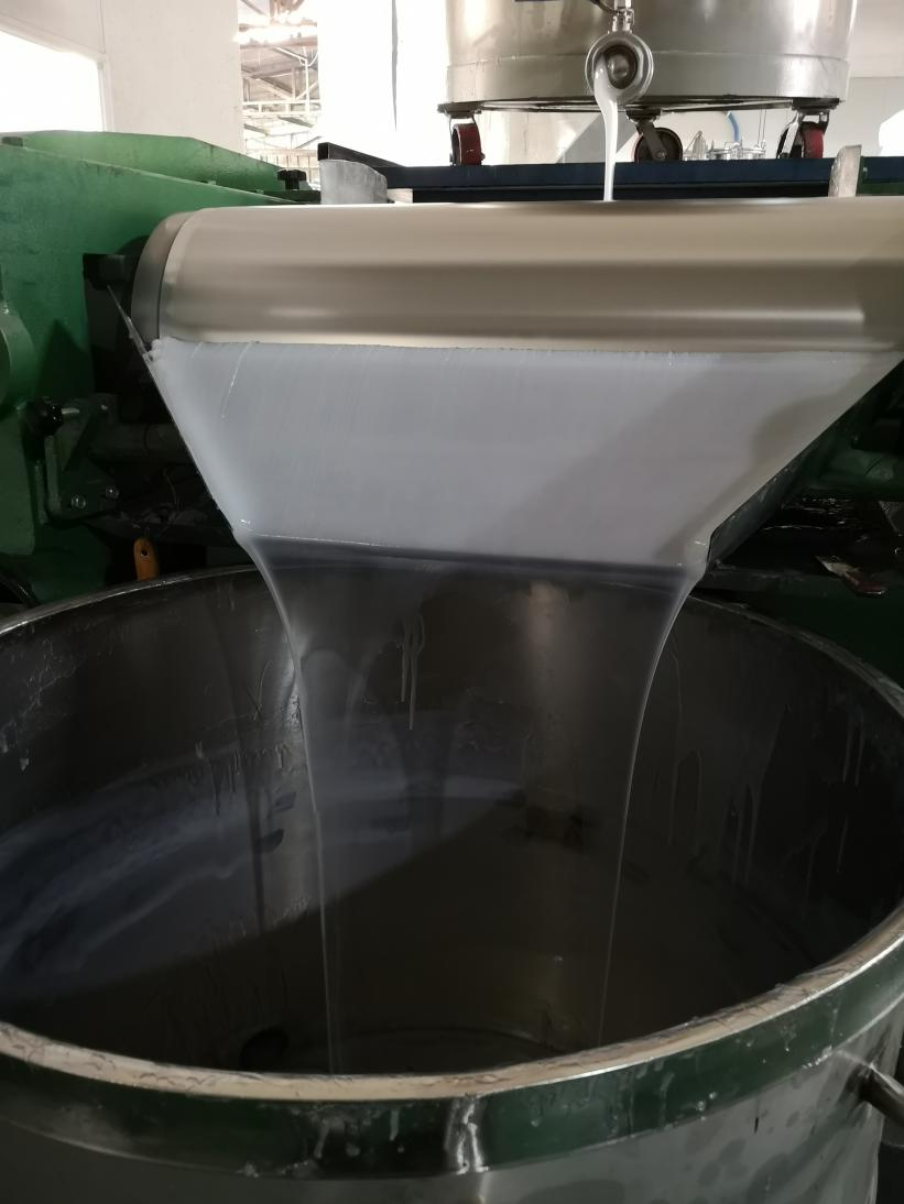 影響模具硅膠粘性因素有哪些？