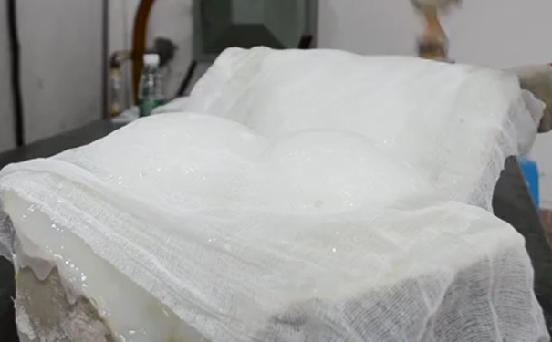 液態(tài)硅膠產(chǎn)品變形或縮水該怎么解決 ？