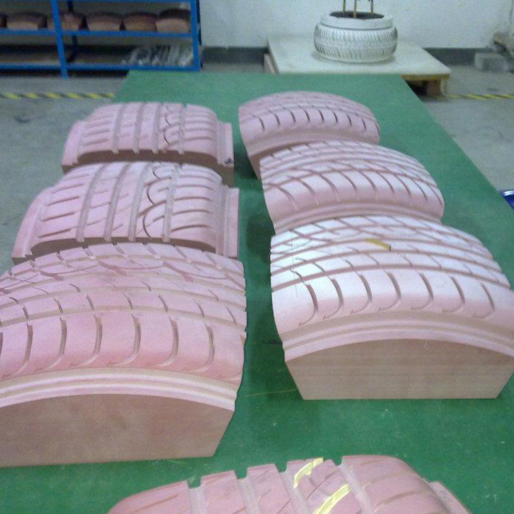 翻模輪胎模具硅膠用多少硬度的膠 ？